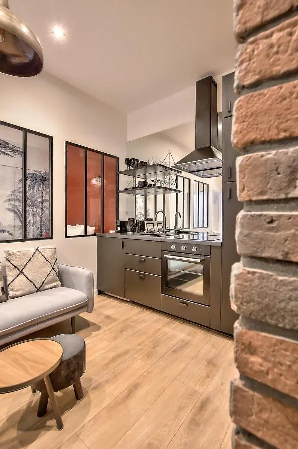 شقة New ! Outstanding 2br & 1br In 15